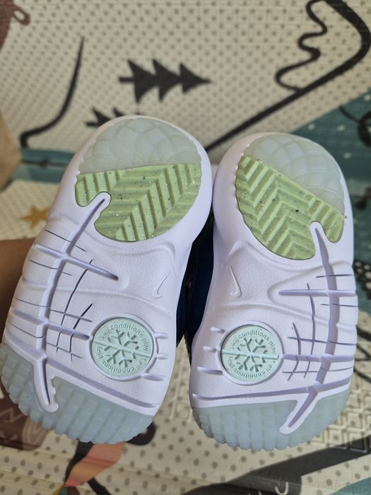 Чисто нови апрески Nike
Чисто нови апрески Nike и пантофки  lc