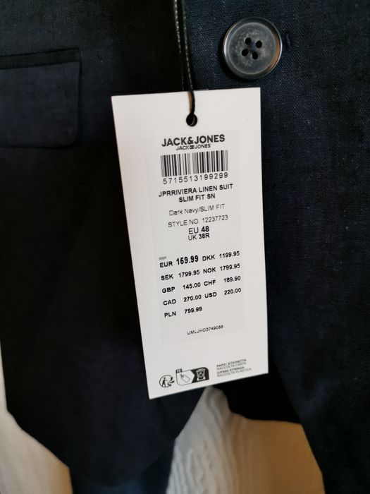 Ленен Костюм за всякакви поводи