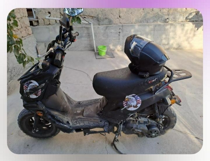 Tank Skuter sotiladi 
srochno malichda
Yoqilgi benzinda 
100 kmga 3 li