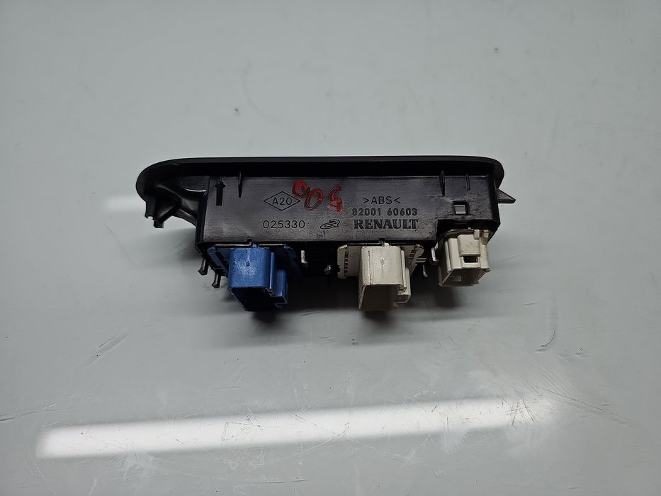 Butoane comanda geamuri sofer Dacia Duster [Fabr 2010-2017] 820016060