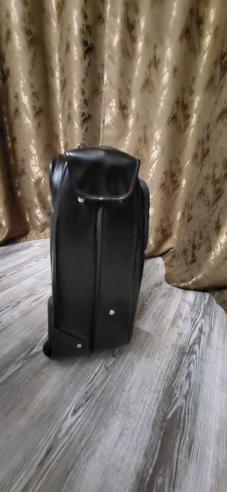 Чемодан кожаный Pierre Cardin