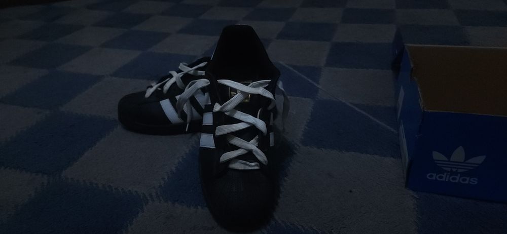 Суперстары с дутым языком состояние 8 из 10