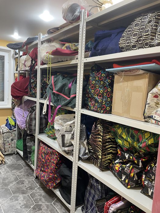 Универсальные стеллажи