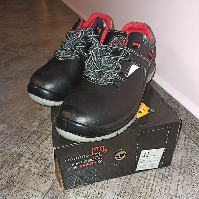 Работни обувки половинки с бомбе