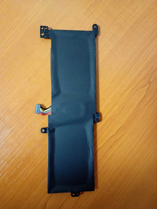 Baterii Lenovo originale L17L2PF1 si L14L2P21