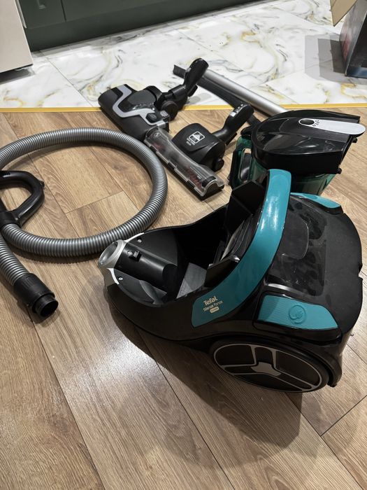 Пылесос Tefal Silence Force Cyclonic