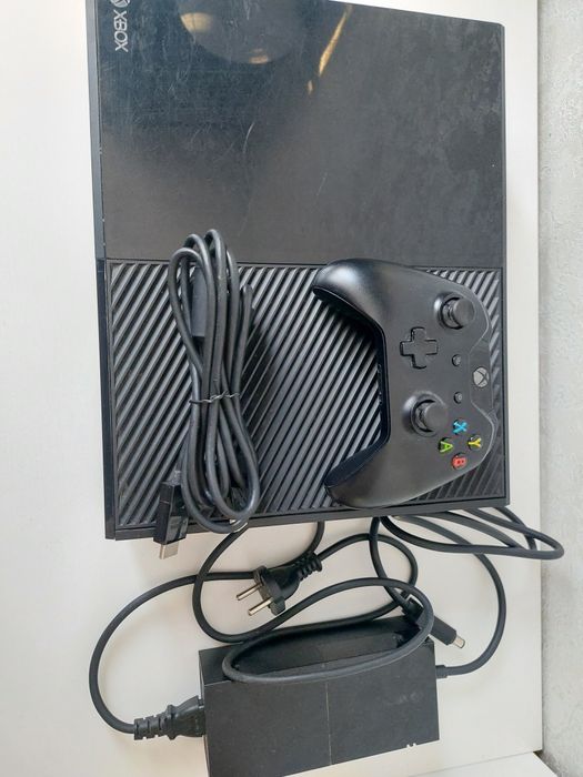 Продам Xbox One цена до конца месяца