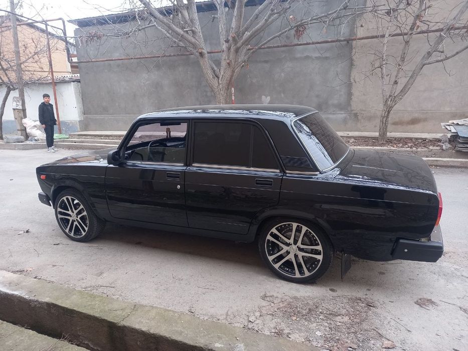 Lada 2107 sotiladi 2012 yil kraska toza