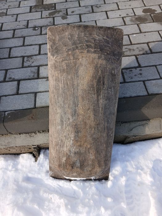 Covată mică din lemn masiv – 78 cm, rustică
Covată mică din lemn masiv