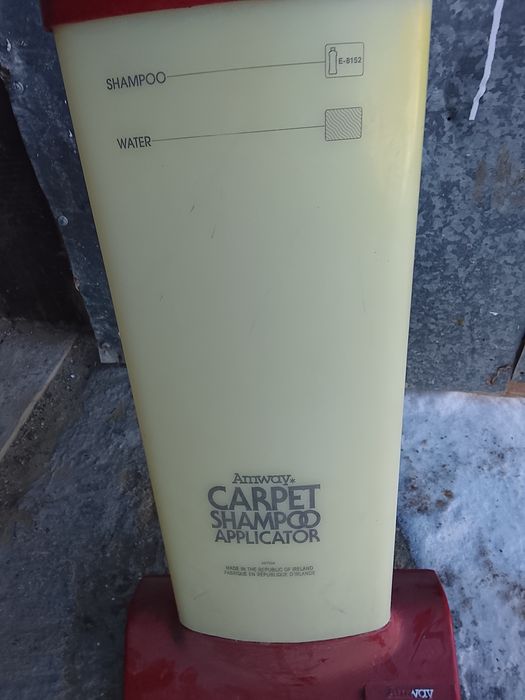 Щётка для чистки ковров. Б/у.