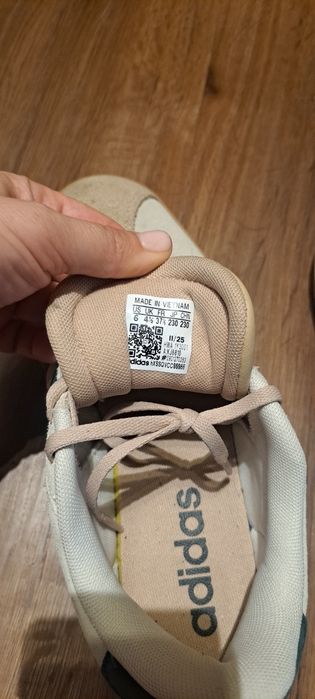 Кецове adidas бежови