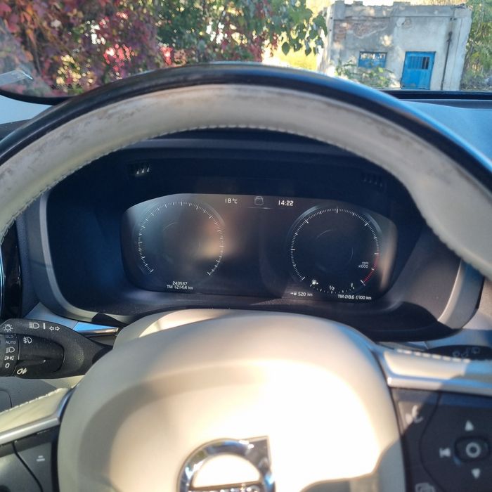 Vând Volvo XC60, 4x4 permanent, Full Options
