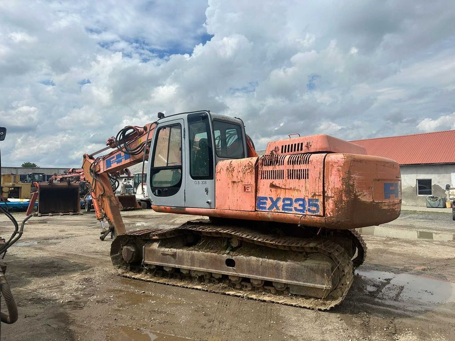 Cilindru hidraulic excavator pe senile Fiat Hitachi EX235 piese