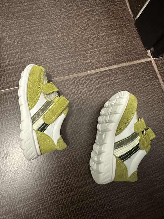 Adidasi piele Baby Avus marime 18 sau 20