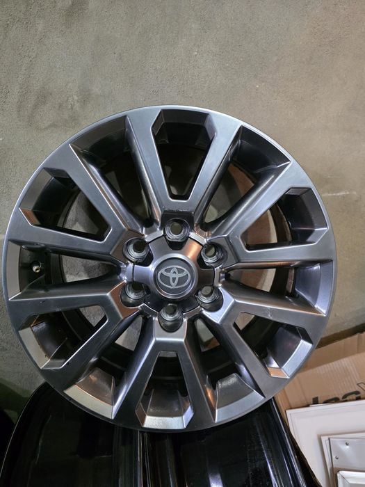 Продам диски R 18 Prado