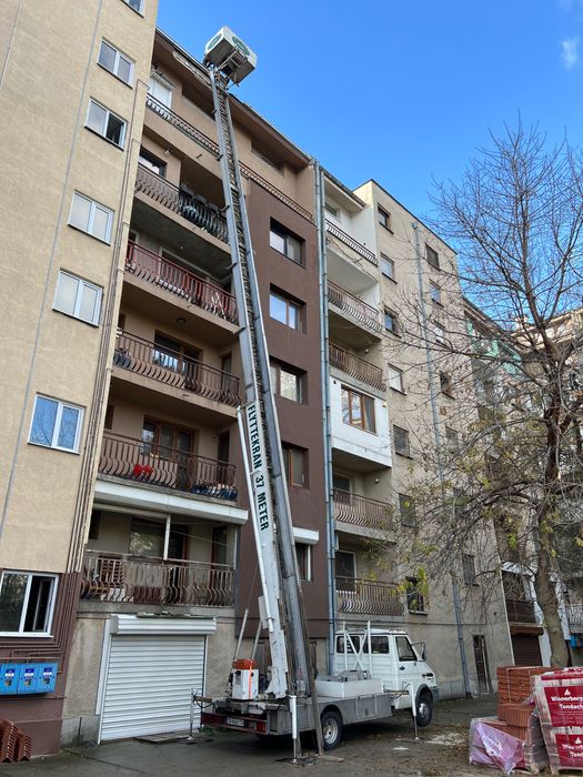 Автовишка Строителен асансьор. Мобилен Хаспел под наем.