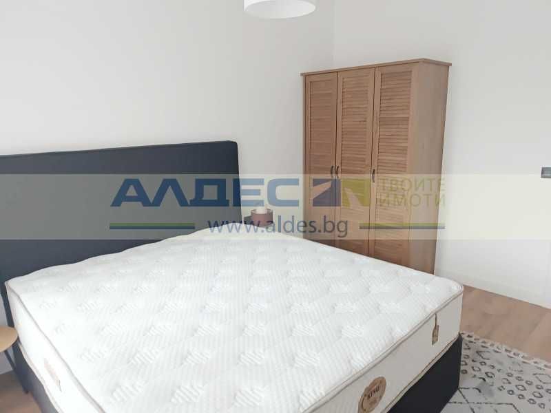 Дава се под наем Двустаен апартамент в София, Център - 75 кв.м за 800 € - Снимка #2