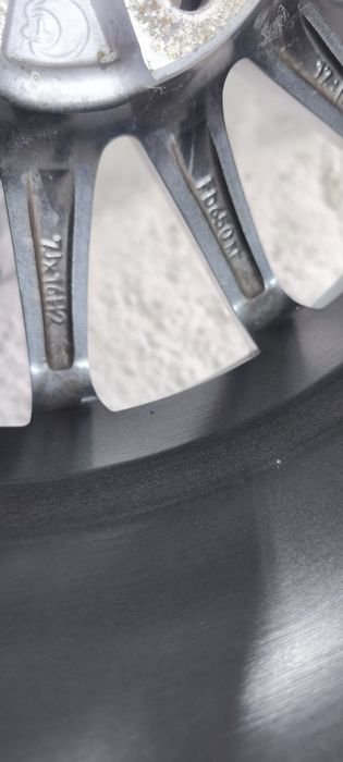 Новые диски тоета р16