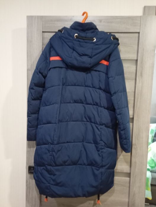 Продам женский пуховик