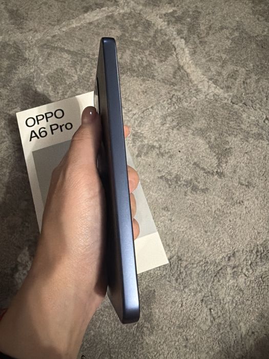 Продам смартфон Oppo A6 Pro