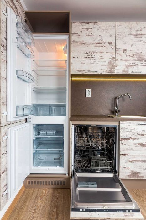 Продава се Етаж от къща в Пловдив, Младежки Хълм - 180 кв.м за 6 €/кв.м - Снимка #3