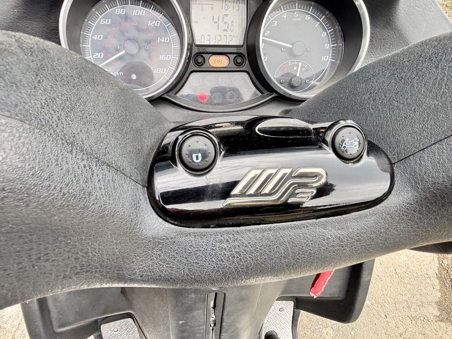 Piaggio mp3. 500cmc. Se poate conduce cu cat b