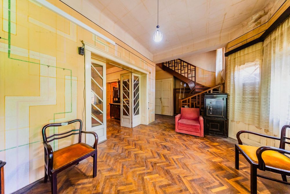 Casa Interbelica in zona Centrala