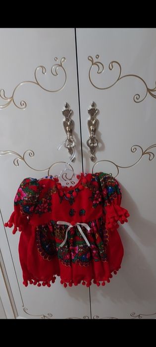 8 rochite 0-12 luni 600