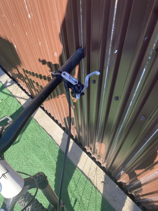 Bicicleta full suspension