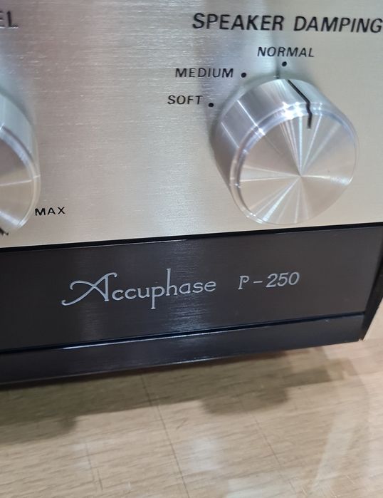 Vand amplificator Accuphase P-250