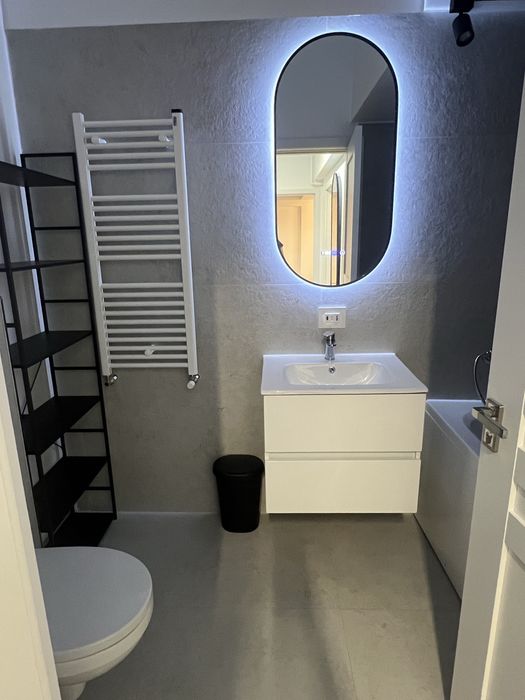 Inchiriez apartament 2 camere, terasă 17 mp, vedere Lacul Morii