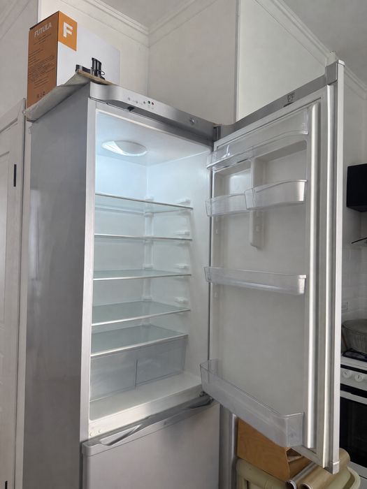 Продам холодильник в отличном состоянии.
