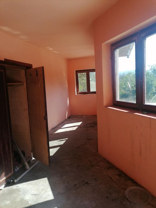 Casă de vânzare - localitatea Vidra, jud. Arad