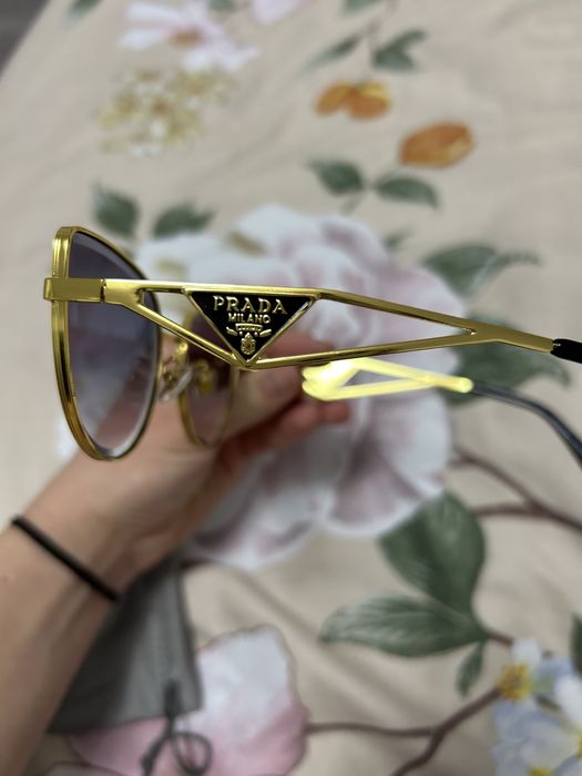 Vand ochelari prada, urgent