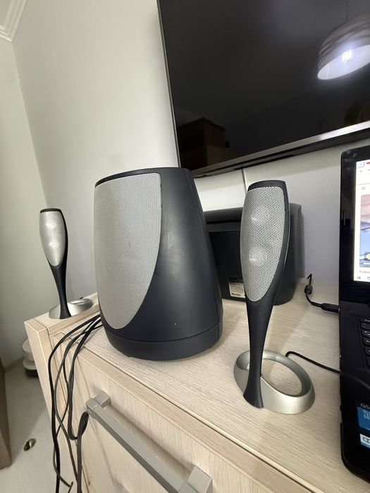 Sistem 2.1 Harmand Kardon Hk695