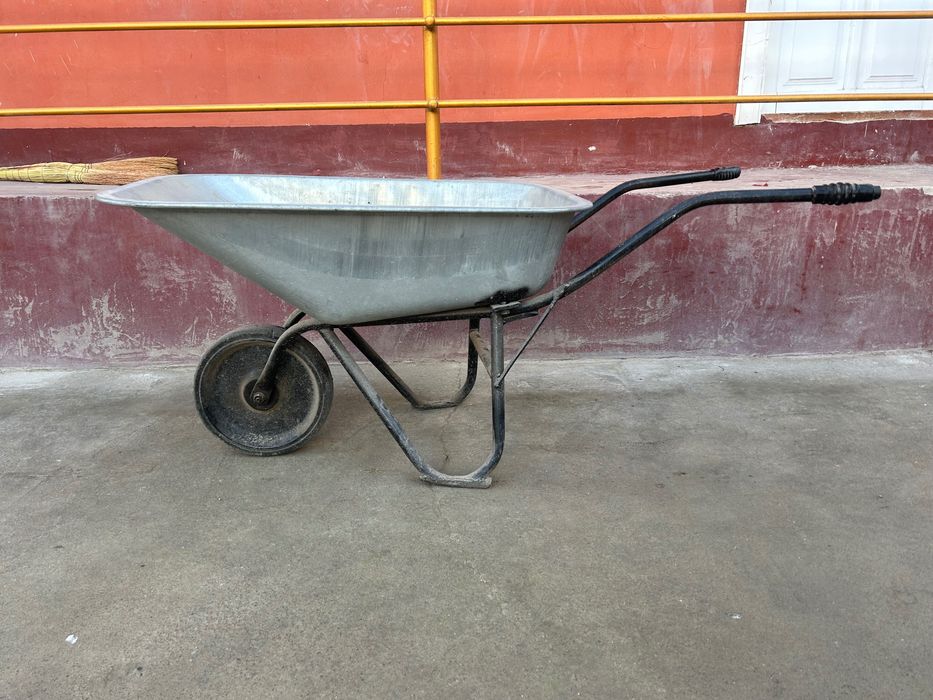 Тачка садовая тележка арава