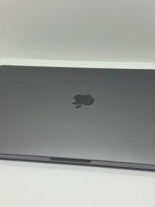 Laptop Apple MacBook Pro 15, Intel Core I7, 16GB RAM, 512GB SSD, -A-
