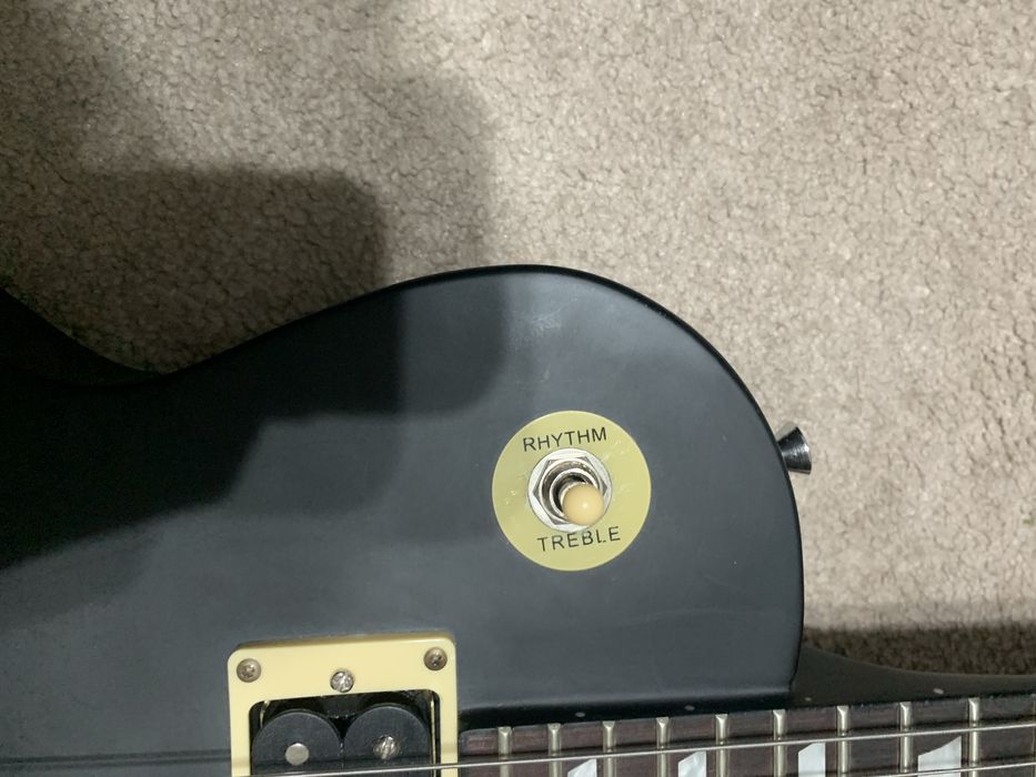 Vând chitara electrică harley benton SC-400 SBK!!