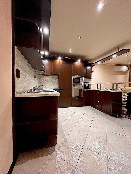 Продава се Тристаен апартамент в Враца, Център - 82 кв.м за 1487 €/кв.м - Снимка #1