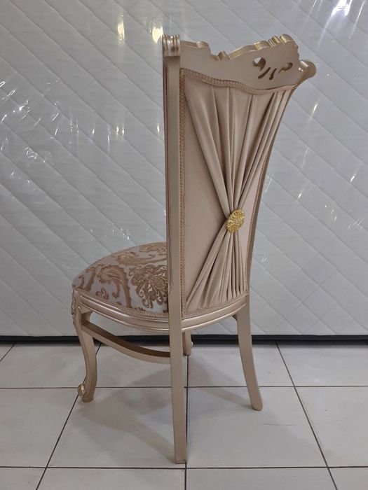 Рестоврация мягкой мебель столов и стульев