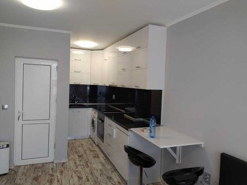 Продава се Едностаен апартамент в София, Лозенец - 65 кв.м за 1508 €/кв.м - Снимка #1