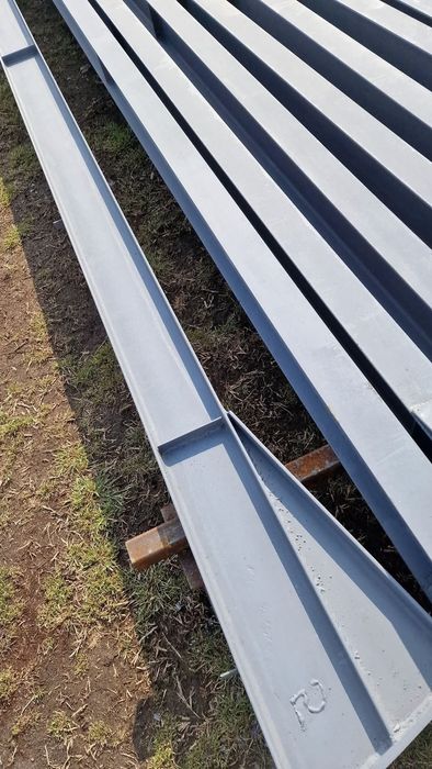 Vând structură metalică  confecționată din europrofile IPE 160 .