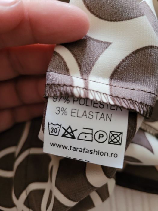 bluza/camasa din satin maro/crem marimea 36