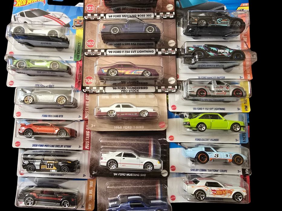 Colecție mașinuțe Hot Wheels(aprox 160)