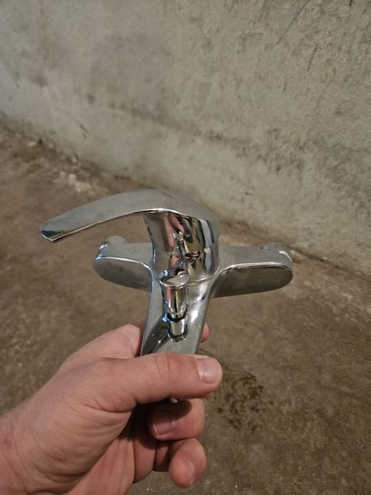 Смесител за баня