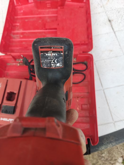 Акумулаторен винтоверт хилти