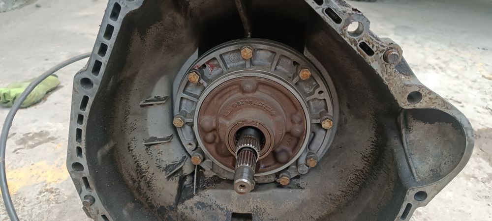 Продам АКПП мерс от 190 го 102 матор