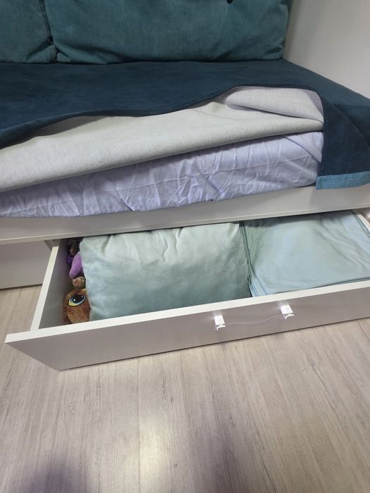 Кровать со шкафчиками