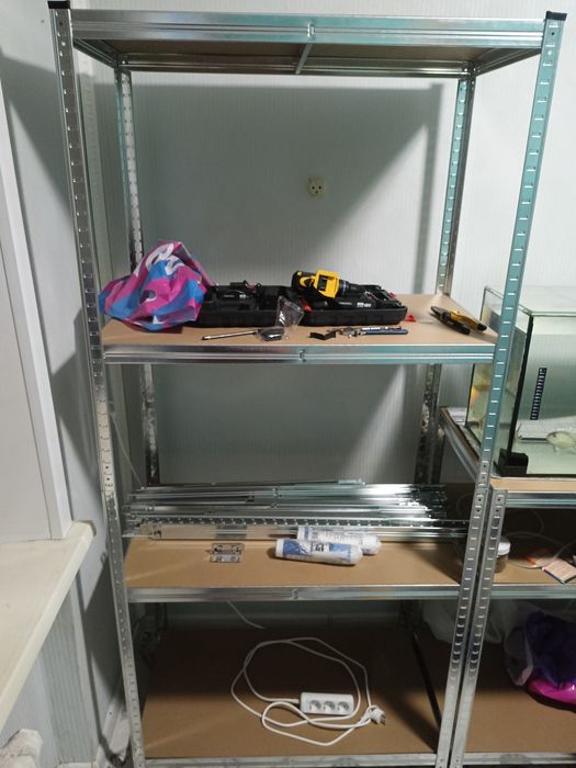 Срочно продам безболтовые стеллажи