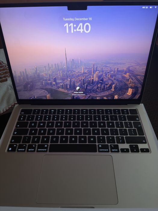 MacBook Air M2 ca nou plus 2 ani garantie